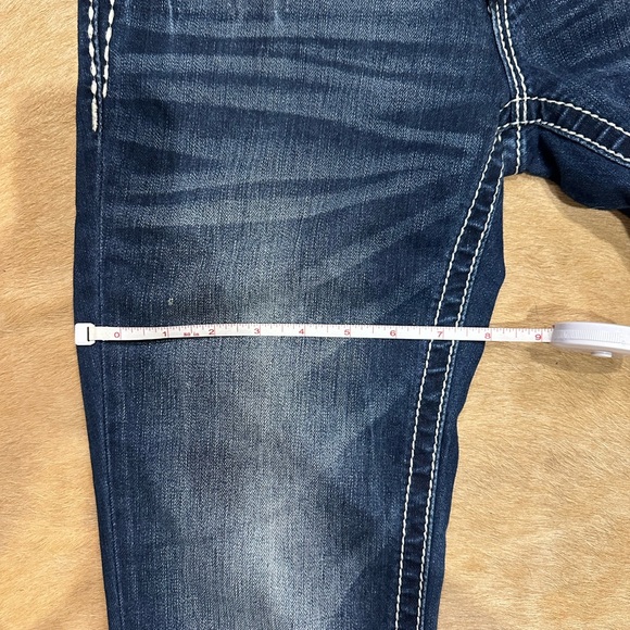 Miss Me jeans size 28, very gently used - Picture 4 of 5